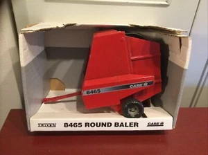 Empacadora redonda Ertl Case IH 8465 1/16 todavía en caja #2811 1995 con paca excelente estado. - Imagen 1 de 8