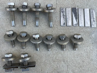 PARAGOLPES DELANTERO LINCOLN CONTINENTAL SOPORTES TUERCAS PERNOS ARANDELAS 1966-1968 OEM 6 Foto 1 de 4