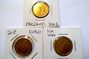 Three Coins 20 Euro Cents - 1999 Spain 2002 Austria 2002 Ireland - Picture 1 of 2