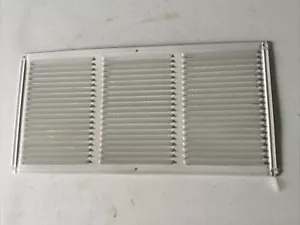 12 x prese d'aria soffitta sottotetto in alluminio 16 x 8"." COLORE (bianco, marrone, argento) - Foto 1 di 4