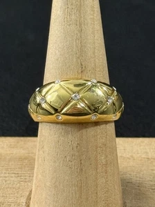 Goldfarbener gesteppter Design Bandring mit Kristallglas Akzenten Größe 7 G15 - Bild 1 von 9