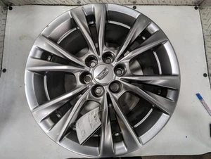 Wheel 18x8 6 V Spoke Painted Gray Opt Q6Y Fits 20-23 XT5 794632 - Picture 1 of 8