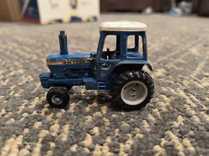 FORD TW-20 Row Crop Tractor with Cab Ertl 1:64 Die Cast Metal Toy #1621 #1703 - Picture 1 of 6