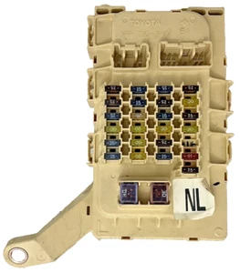 2002 Lexus RX300 Left Driver Side Dash Cabin Relay Junction Fuse Box OEM - Picture 1 of 8