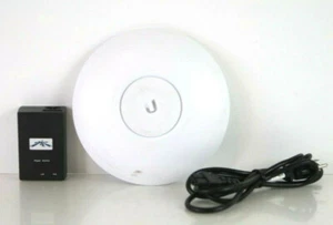 Point d'accès sans fil Ubiquiti UniFi Ap Professional (UAP-AC-PRO) avec PoE - Photo 1/1
