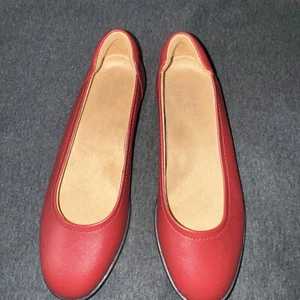 NATURALIZER SLIP ON BALLET FLATS LOAFERS WOMENS RED LEATHER SHOES SIZE 6.5 - Bild 1 von 4