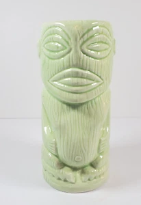 Taza Tiki verde menta en cuclillas bebida tropical polinesia hawaiana 21 oz de colección - Imagen 1 de 8
