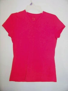 Womens Danskin Now Red Shirt V-Neck Size Medium EUC!!! - Picture 1 of 2
