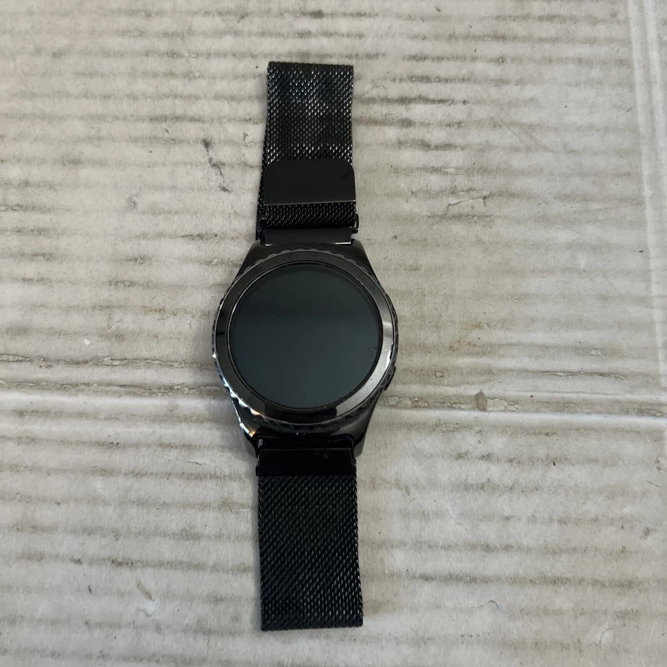 Samsung Galaxy Gear S2 40MM Classic Black Case Milanese Band WORKS READ INFO! - Image 1 of 4