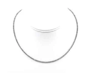 Pequeño collar de perlas navajo de plata de ley de 2,5 mm | Joyería minimalista en capas - Imagen 1 de 7