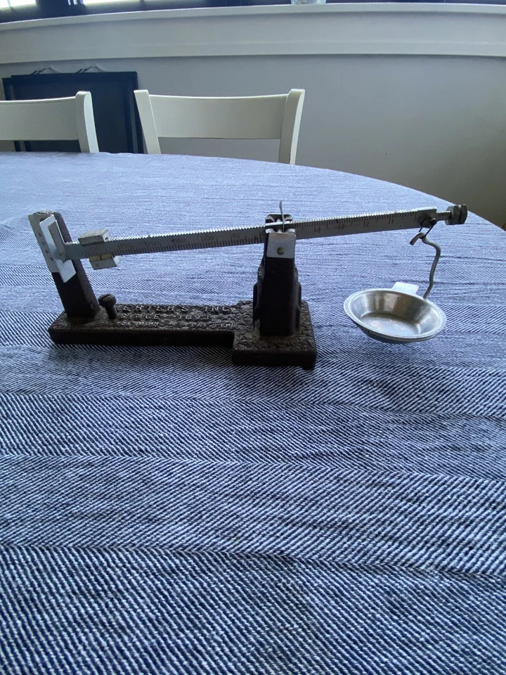 Herter’s Inc desde 1893 Waseca, Minnesota ESCALA DE HIERRO FUNDIDO para recarga de polvo Foto 1 de 4