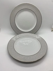 Mikasa Fine China L3438 Parchment Salad Plates - Thailand - NEW - Set of 2 - Picture 1 of 8