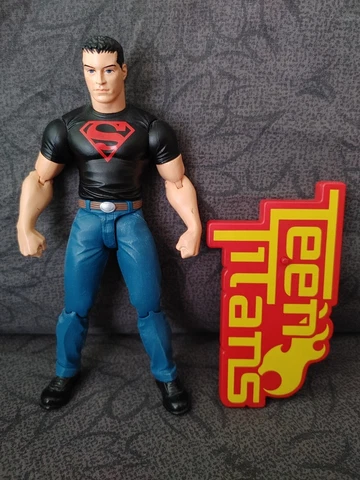 DC Direct - Contemporary Teen Titans Series 2 - Superboy Figure Cover