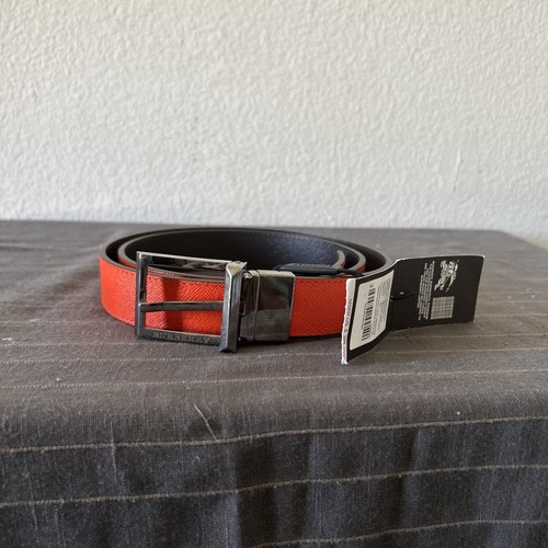 Fibbia Burberry reversibile London in pelle webster nuova con etichette corallo e marrone taglia 38 95