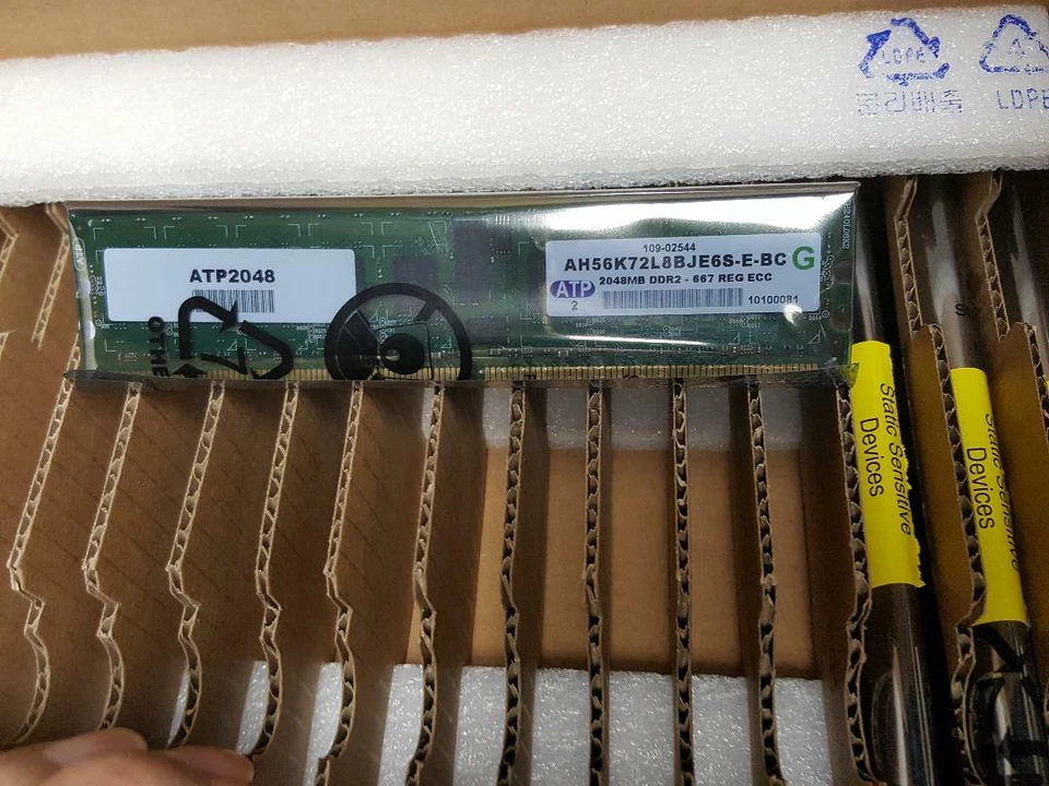 (4) ATP AH56K72L8BJE6S-E-BC 109-02544 2GB DDR2 - 667 ECC REG Server memory - Image 1 of 1