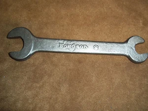Vintage FORDSON Farm Tractor Wrench 6" Long Double Open ended Clean Rust Free - Picture 1 of 7