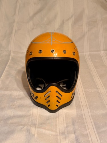BELL MOTO 4 Motorcycle Helmet 7 1/4 Red W/ Visor Snell DOT 85 w