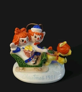 Vintage Schmid Raggedy Ann & Andy “Snowtime Frolic” 1981 Christmas Tree Ornament - Picture 1 of 12