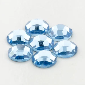 Vintage Swarovski Flatback Rhinestone AQUAMARINE 48pcs Art.2000 30007015 - Picture 1 of 3