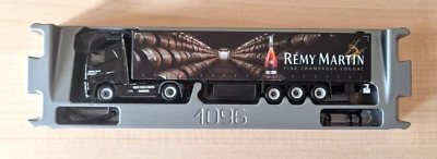 Herpa 304504 VOLVO FH XL Euro6 Remy Martin Fine Champagne Cognac Centinate 1:87 - Image 1 of 3