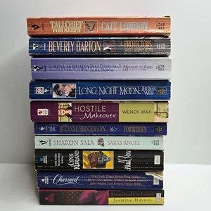 10 x Small Romance Love Women's Fiction Books Bundle Lot (Paperback) - Picture 1 of 18