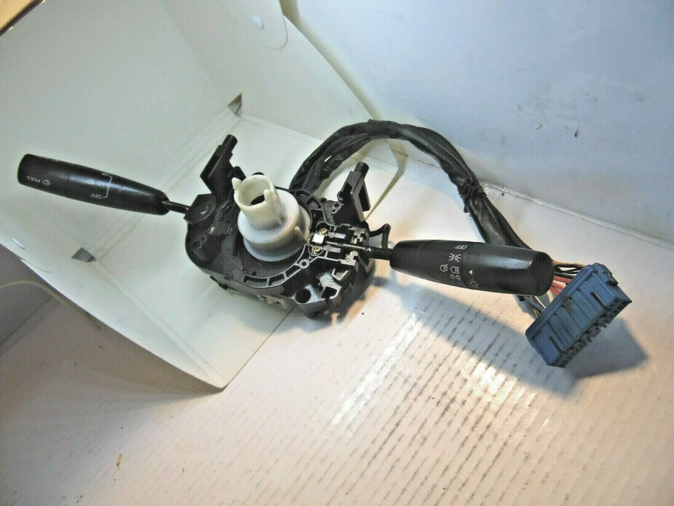 INTERRUPTOR ATENUADOR LIMPIAPARABRISAS SEÑAL DE GIRO ESTÁNDAR DS-1291 se adapta a 94-97 Ford Aspire Daños  Foto 1 de 4