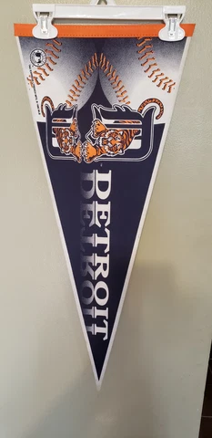 DETROIT TIGERS MLB FELT PENNANT WITH HOLDER 11/28/21 Cover