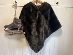 Ellen Tracy Faux Fur poncho cape SZ Medium/Large V-neck Mink look - Picture 1 of 4