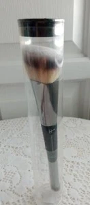 It Heavenly Luxe Dual Ended Buff & Blend Makeup Brush No. 23 New & Sealed - Picture 1 of 2