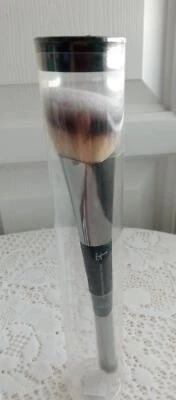 It Heavenly Luxe Dual Ended Buff & Blend Makeup Brush No. 23 New & Sealed - Image 1 of 2
