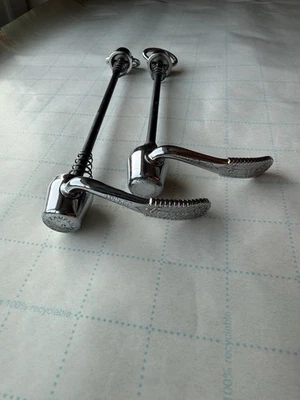 Par de brochetas de liberación rápida Campagnolo de colección para bicicleta de carretera 100, 130 mm Foto 1 de 4