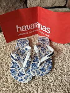 Chanclas Havaianas x FARM Rio para mujer talla 6 blancas azules florales de diseñador ¡con bolso! - Imagen 1 de 4