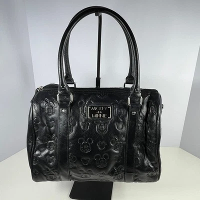 Bolso con asa superior DISNEY LOUNGEFLY Mickey & Minnie Mouse negro en relieve Foto 1 de 4