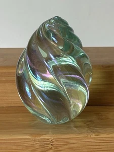 Vintage schillernder Swirl mundgeblasener Kunstglas eiförmiger Briefbeschwerer 1993 signiert OBG 3" - Bild 1 von 6