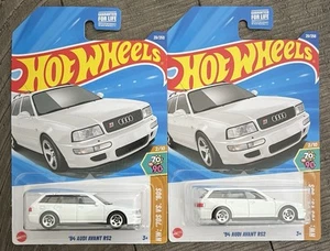 Hot Wheels *94 AUDI AVANT RS2 White Set Of 2 With Gas Door And Without Gas Door - Picture 1 of 5