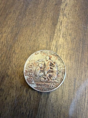 1986 MEXICO $200 Pesos World Cup Mexican Soccer Commemorative Coin - Image 1 of 2