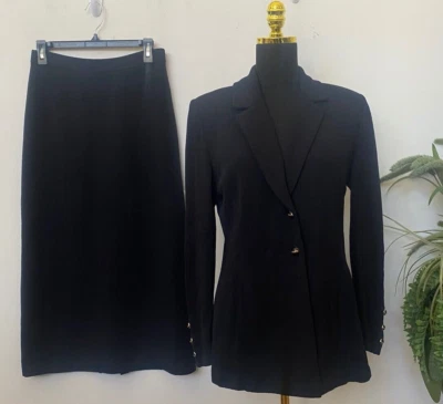 Traje Falda 2 Piezas Tejido Santana Gris Negro Colección ST. JOHN 8 USADO EN EXCELENTE ESTADO $1,695 Foto 1 de 4