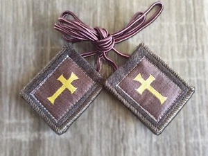 Crusader Brown Scapular - Picture 1 of 2