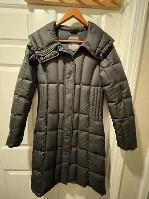 I. SPIEWAK & SONS White Duck Down Mid Length Women Black Coat Jacket Sz Small - Image 1 of 4
