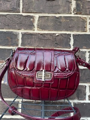 NUEVO CON ETIQUETAS $415 Bandolera Brahmin Cynthia Merlot Nerina Cuero 2 Correas Rojo Vino Foto 1 de 4