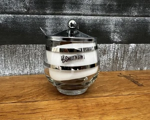 Tazón de azúcar Sweet N de colección bajo recipiente de vidrio y cromo tapa y cuchara de metal - Imagen 1 de 6