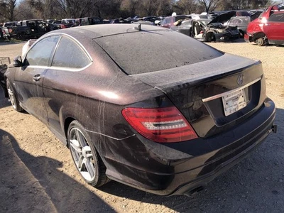 Mercedes Benz C250 2008-2015 suspensión delantera rodilla conductor izquierdo tracción trasera W204   Foto 1 de 4