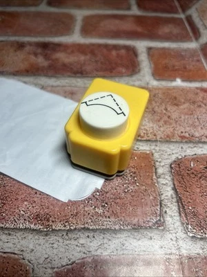 Notched Corner Paper Punch Craft Supplies - Изображение 1 из 2