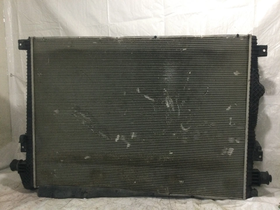 Ford F-250 2015 F-350 F250 F350 radiador Super Duty OEM BC34-8005-CG Foto 1 de 4