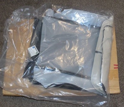 Nova Capa de Assento GM Preta LH Left 13217186 Fabricante de Equipamento Original - Imagem 1 de 4