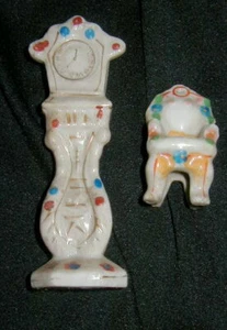 MUEBLES DE PORCELANA VINTAGE PINTADOS A MANO PARA CASA DE MUÑECAS, RELOJ DE ABUELO, SILLA - Imagen 1 de 5