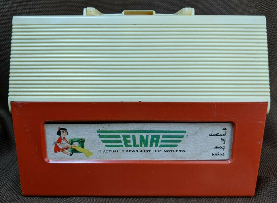 Máquina de coser de juguete ELNA de colección y estuche Hasbro raro difícil de encontrar difícil de encontrar necesita trabajo Foto 1 de 4