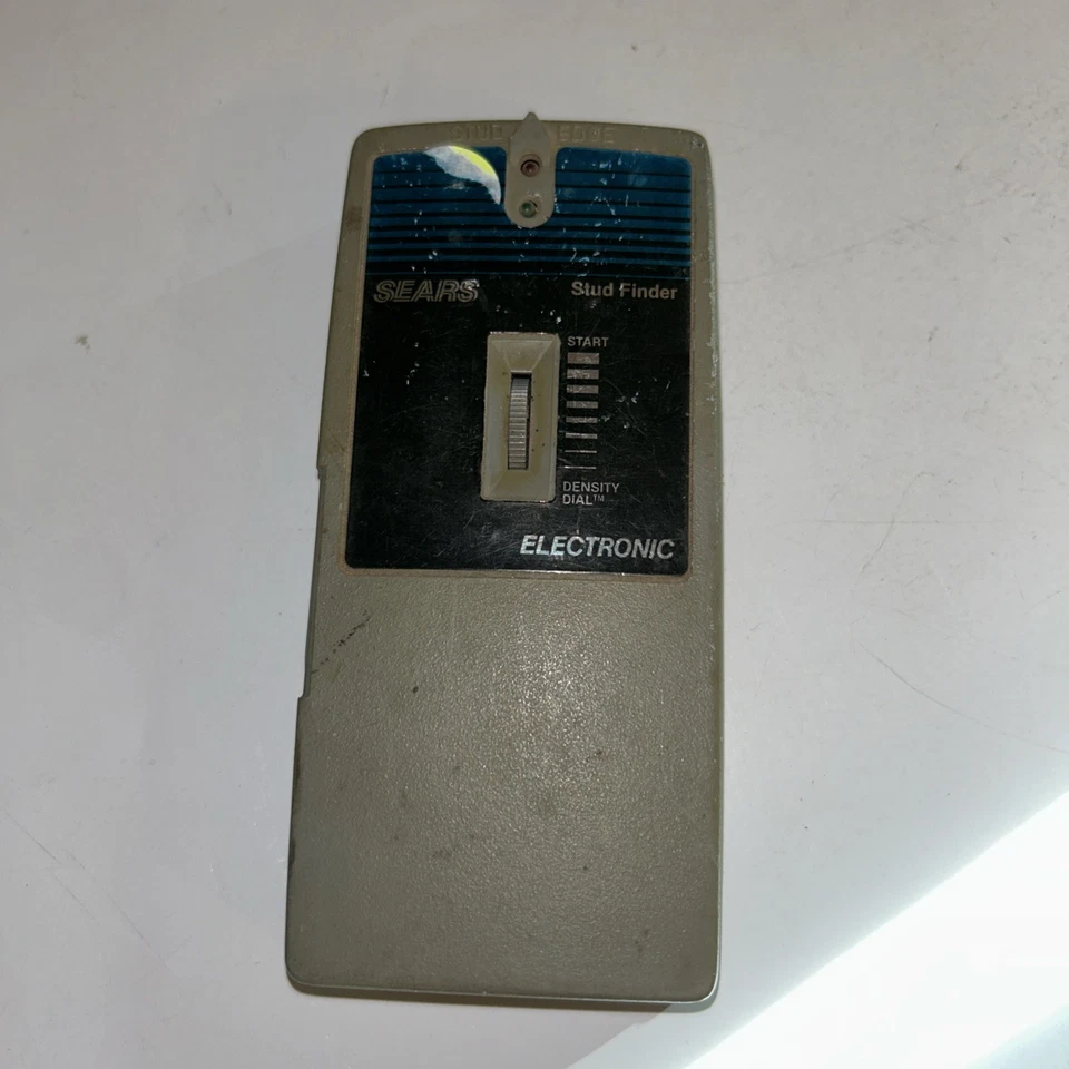 Buscador de pernos de escaneo profundo Craftsman - Sears Craftsman - NO PROBADO NECESITA BATERÍA Foto 1 de 4