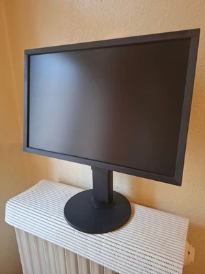 EIZO ColorEdge CS2420  24.1 Zoll Hardware Calibration LCD Monitor - Schwarz - Bild 1 von 4