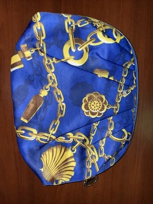 Bolso de Maquillaje Estee Lauder Azul y Dorado Estampado de Cadena Satinado con Cremallera Foto 1 de 4